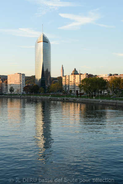 tour des finances à Liège